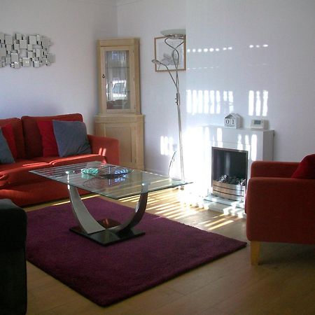 Villa Number 8 With Free Parking à Bury St. Edmunds Extérieur photo